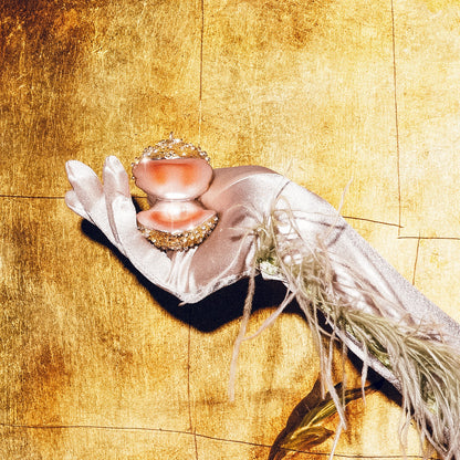 Dekorative Champagner-Glitzer-Auster aus Glas, H 6,5 cm