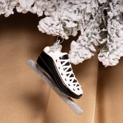 Ornament glass black ice skate H5cm